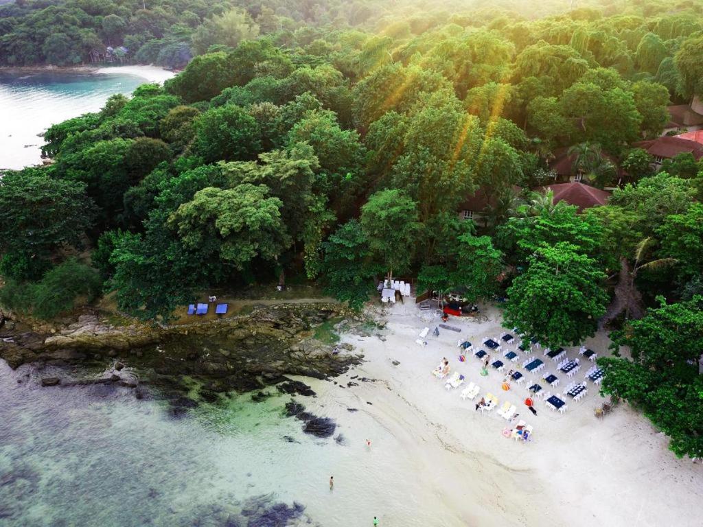 an aerial view of a beach with a group of people at Samed Villa Resort in Ko Samed