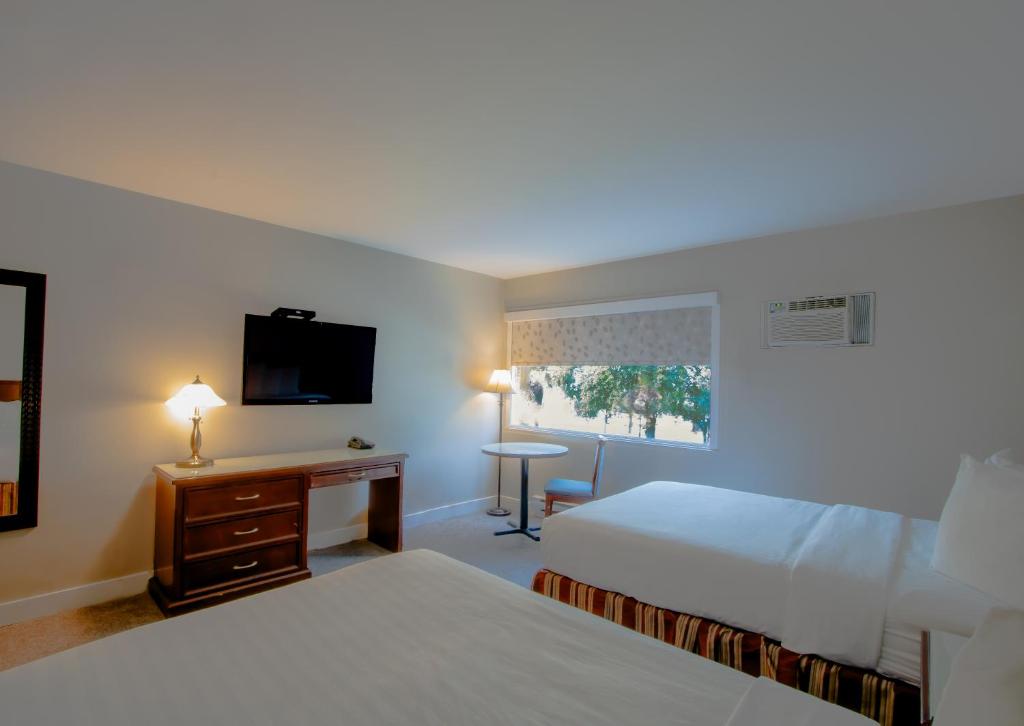 Scott's Inn & Suites - Resim 12