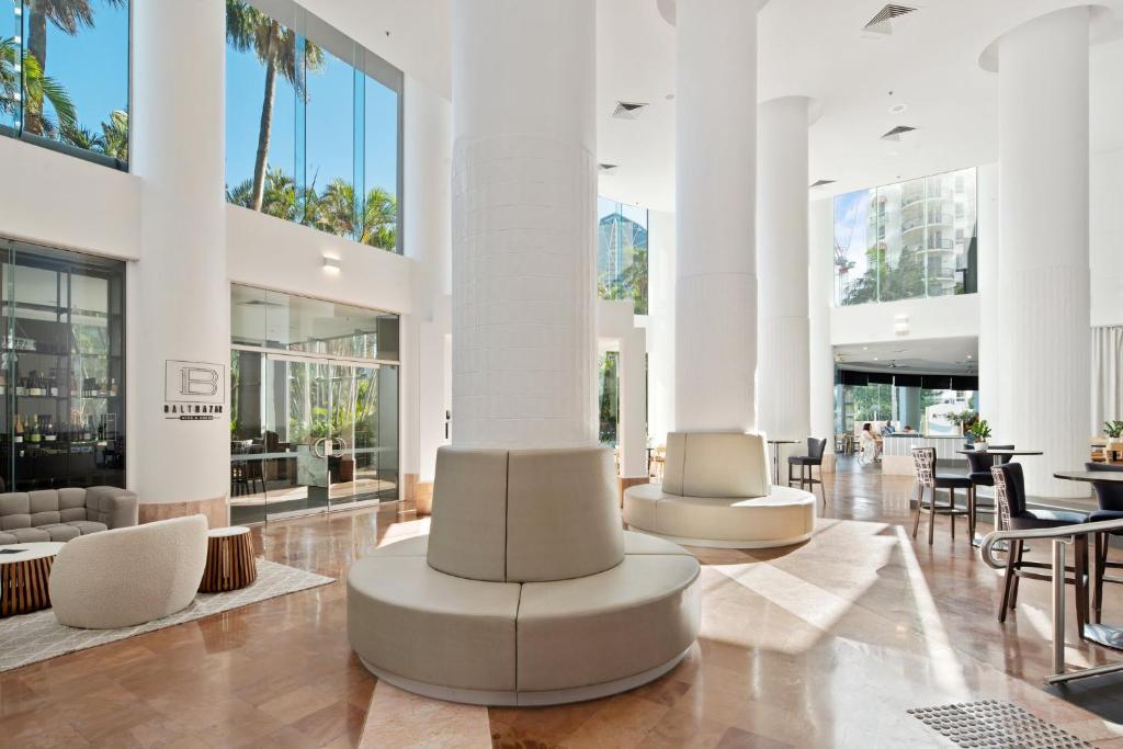 Crowne Plaza Surfers Paradise by IHG - Resim 3