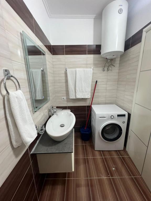 saranda flat view - Imazhi 3