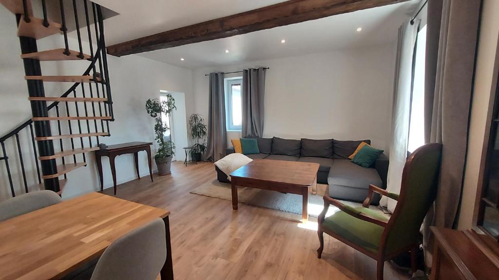 Posezení v ubytování Suite à l'Oasis de Chamousset