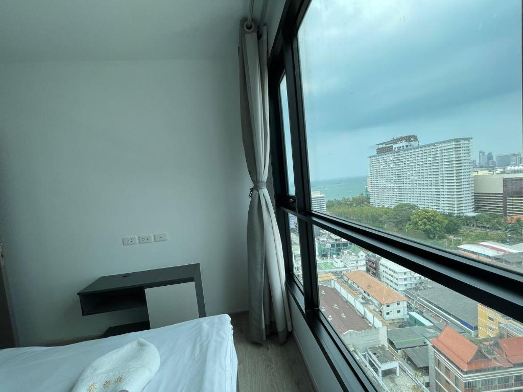 The Base Central Pattaya by Adam - Resim 24