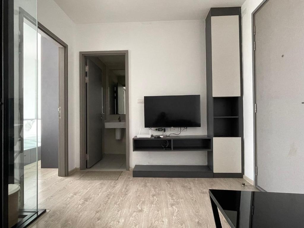 The Base Central Pattaya by Adam - Resim 20