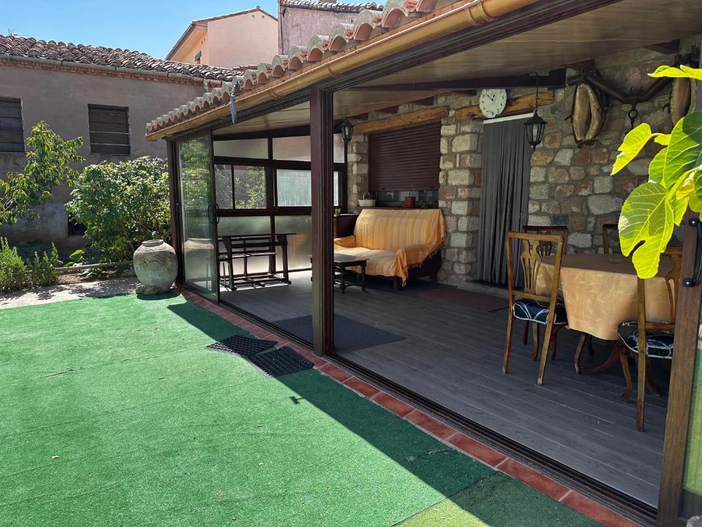 Patio nebo venkovní prostory v ubytování Los Aladros
