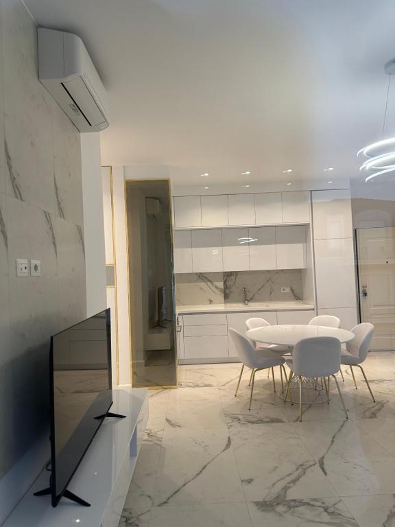 Prestige Apartments - Image 4