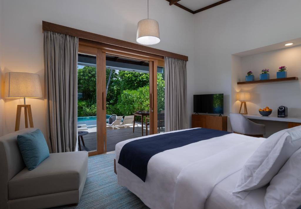 Ifuru Island Resort Maldives - 24-Hours Premium All-inclusive - Villa Sunset Beach Con Piscina