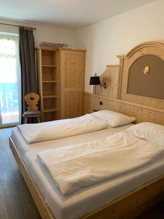 Posteľ alebo postele v izbe v ubytovaní B&B MARINA contacless check in