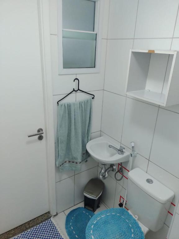 Koupelna v ubytování Quartos - Cíntia