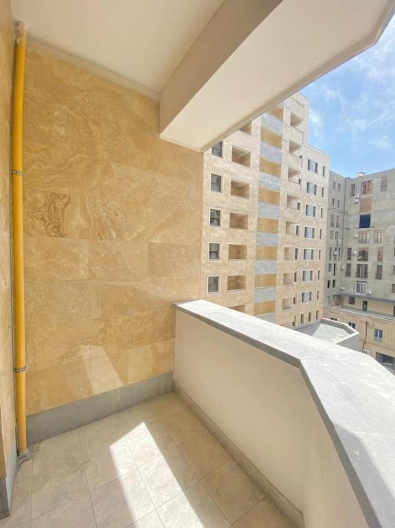تصویر اتاق‌های Modern Apartment +Balcony next to Republic Square, City Center - تصویر ۲