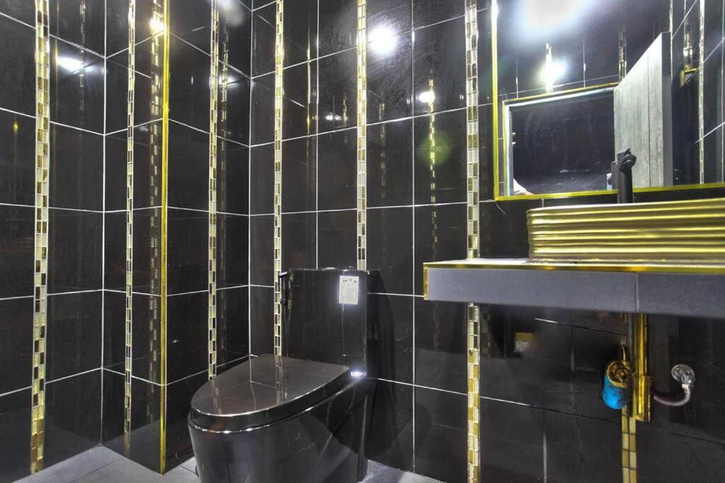 Koupelna v ubytování Buakhao Villa Pattaya Center 5 bedroom