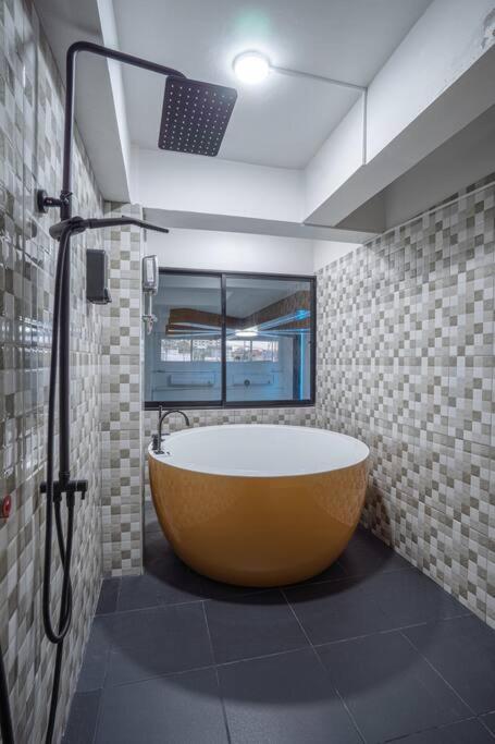 Koupelna v ubytování Buakhao Villa Pattaya Center 5 bedroom