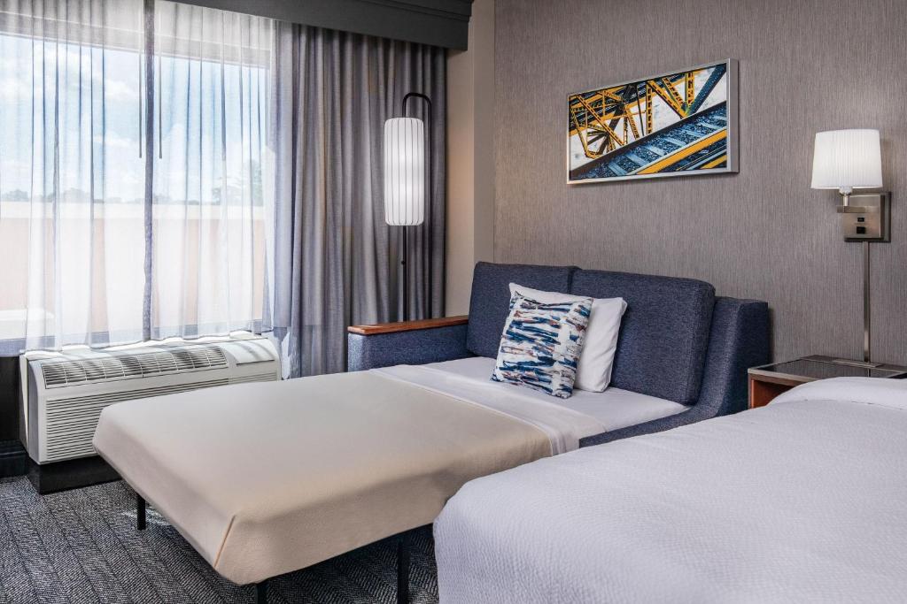 Courtyard by Marriott Boston Billerica Bedford - キングルーム ソファベッド付