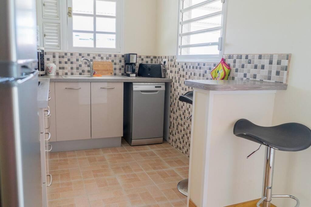 Kuchyň nebo kuchyňský kout v ubytování Location saisonnière bel appartement
