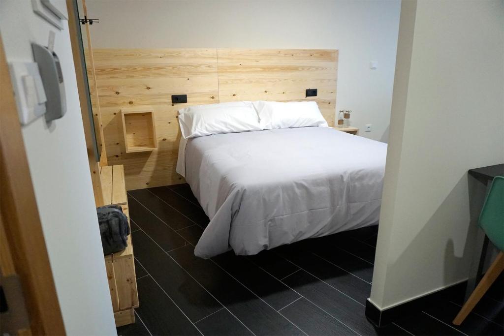 Lumen Place APARTAMENTOS - One-Bedroom Loft Apartment With Balcony