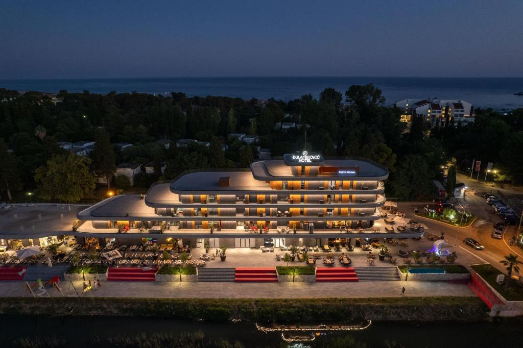 Příroda nedaleko hotelu