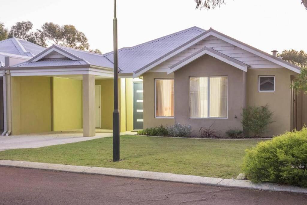 Coastal Cottage - Unit 22 Cape View Resort, Busselton