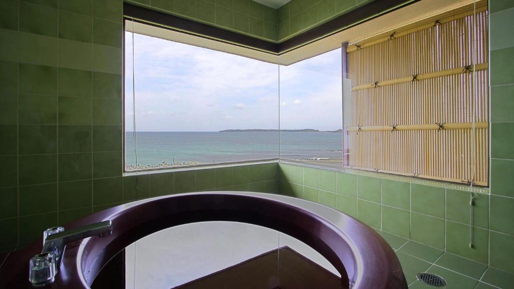 Fotografie z fotogalerie ubytování Hotel Nishinagato Resort v destinaci Takibe