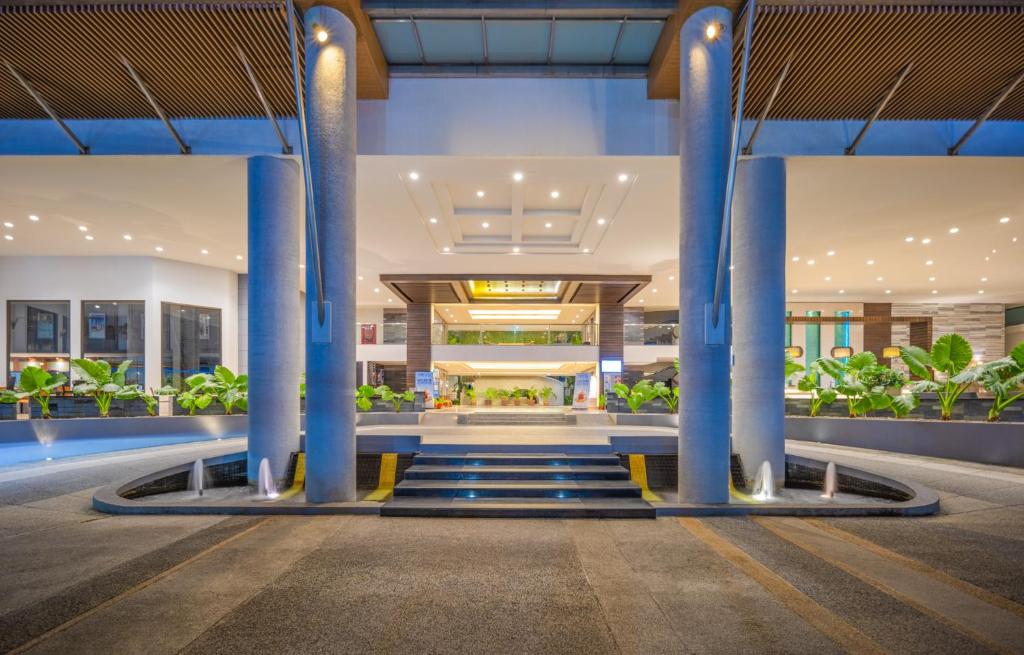 Deevana Plaza Phuket - SHA Extra Plus - Resim 18