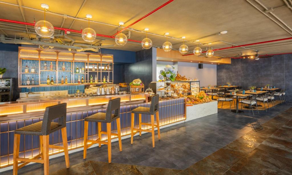 Restaurace v ubytování Deevana Plaza Phuket - SHA Extra Plus