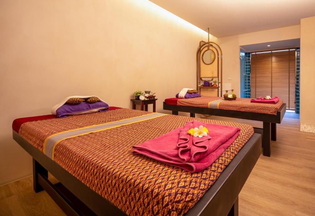 Deevana Plaza Phuket - SHA Extra Plus - Resim 32