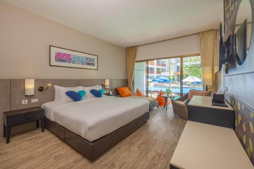 Deevana Plaza Phuket - SHA Extra Plus - Resim 36