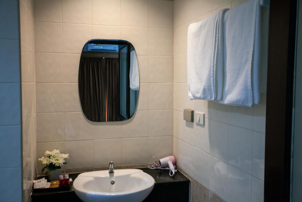 The Brown Boutique Patong - Resim 28