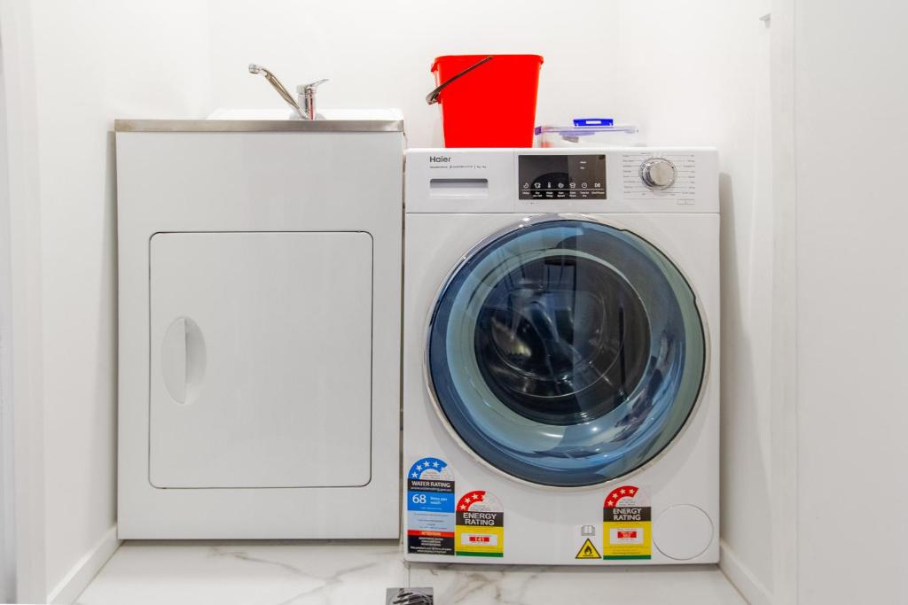 Central City Hideout, Location, Location! w/park - Resim 10