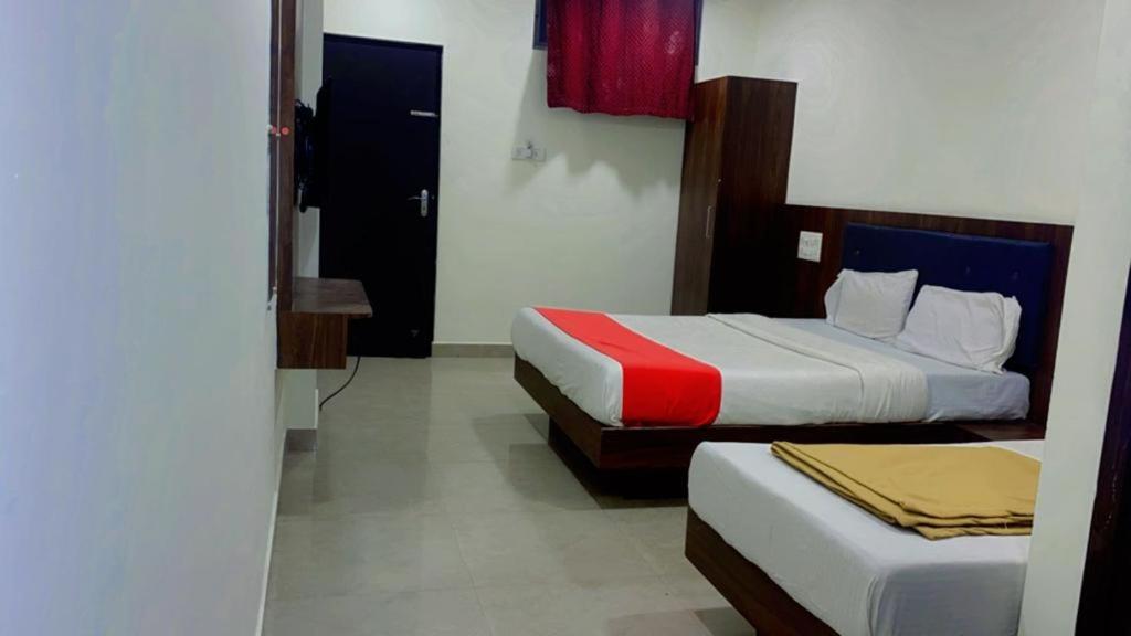HOTEL A.K.INTERNATIONAL INN - Habitación Triple Estándar