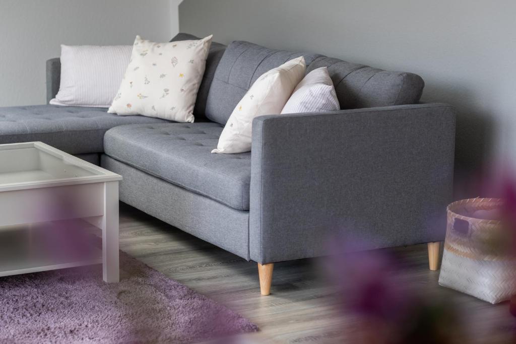 Posezení v ubytování fuldaliebe - Stadtnahe moderne Ferienwohnung in Fulda