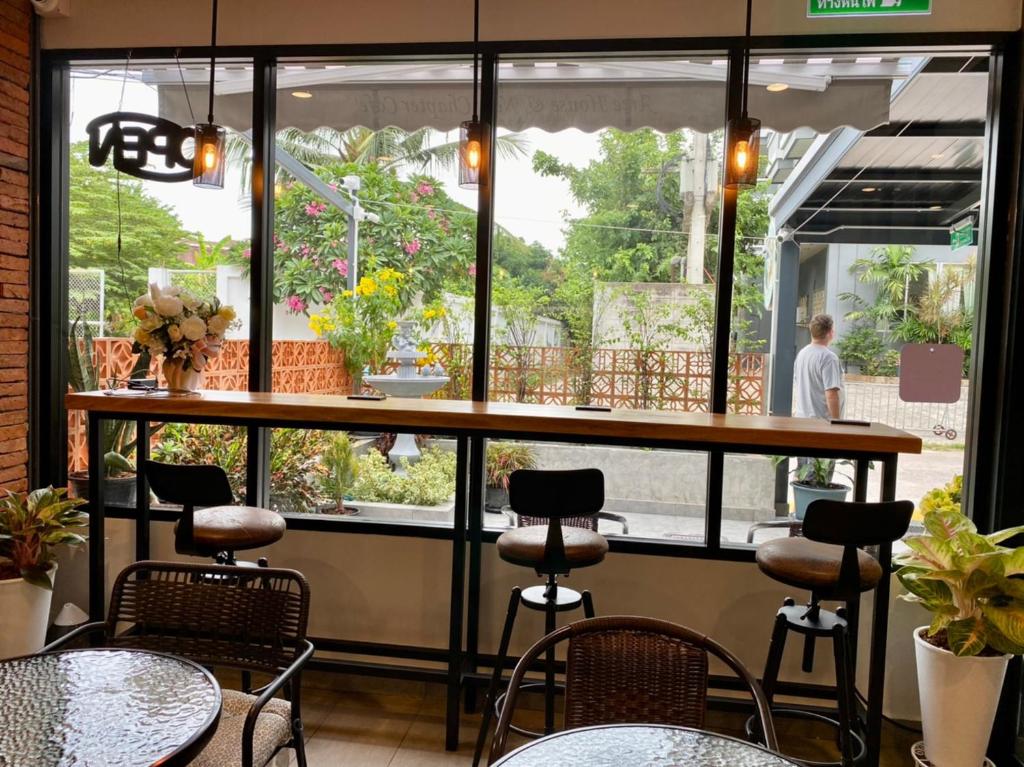 Aree House Poshtel - Resim 15