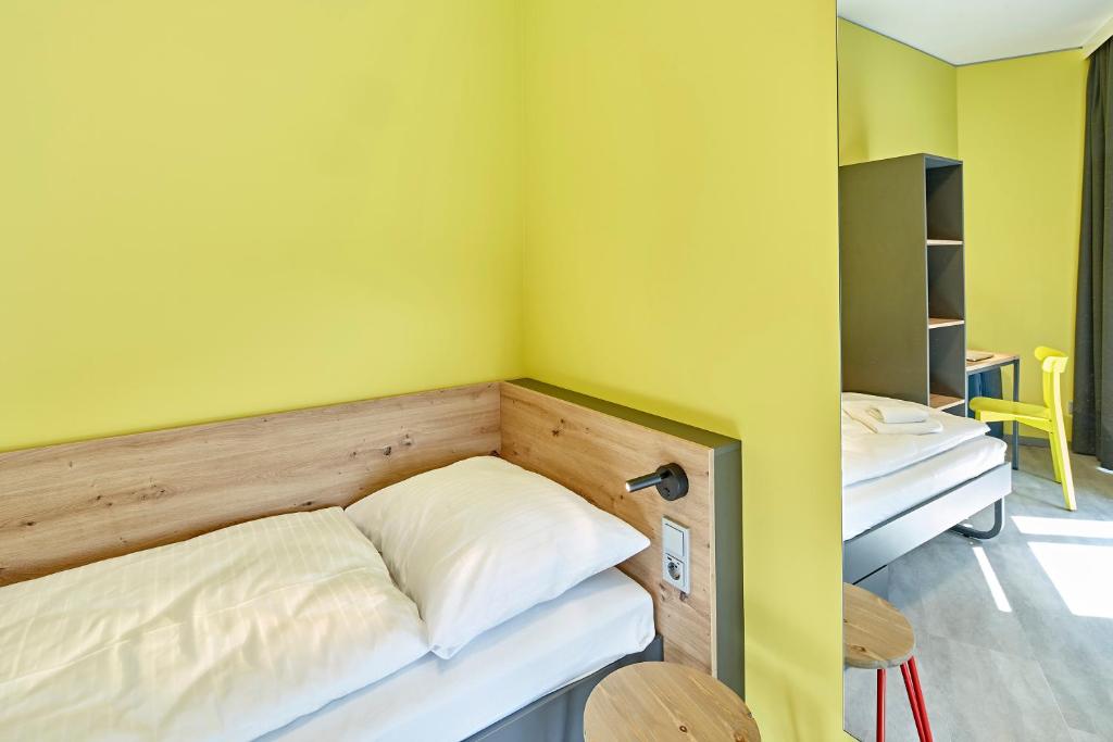 MEININGER Hotel Köln West - Resim 44