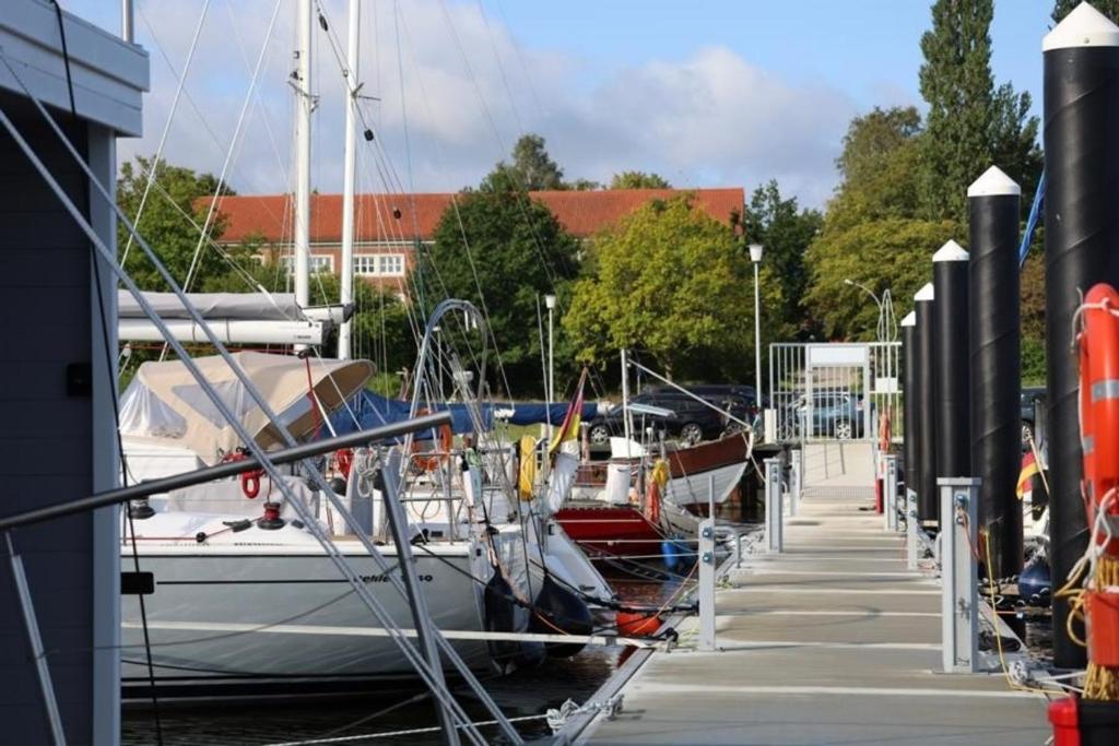 Fotografie z fotogalerie ubytování Hausboot Liliput v destinaci Stralsund