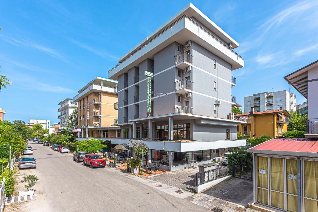 Budova, kde se hotel nachází