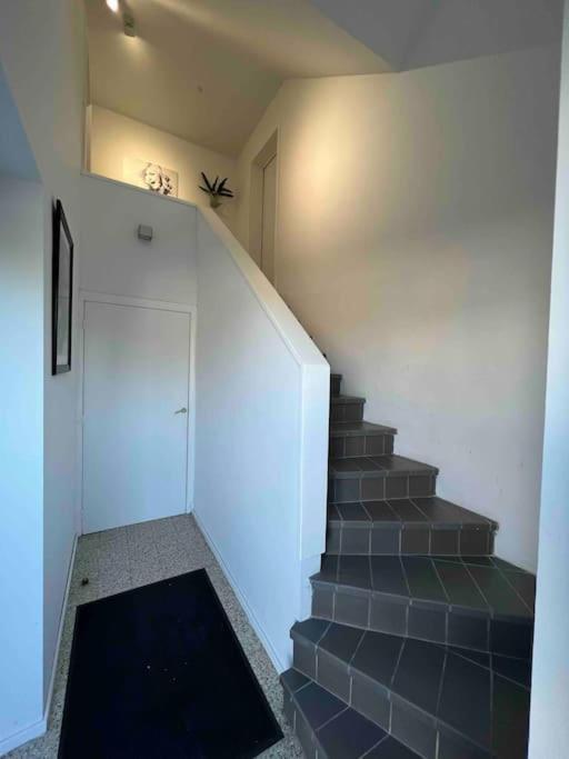 Fotografie z fotogalerie ubytování Charmant appartement au look design v destinaci Mons