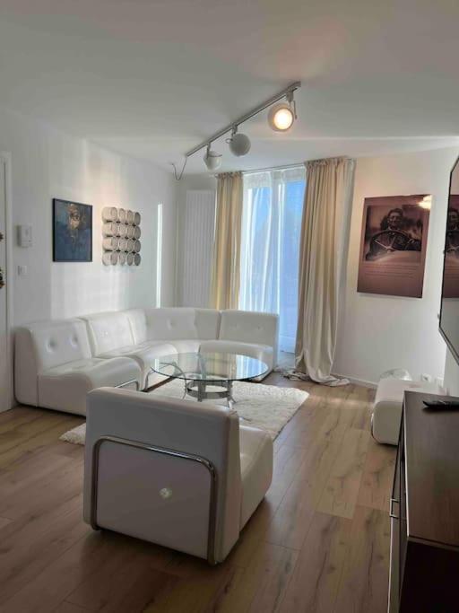 Posezení v ubytování Charmant appartement au look design