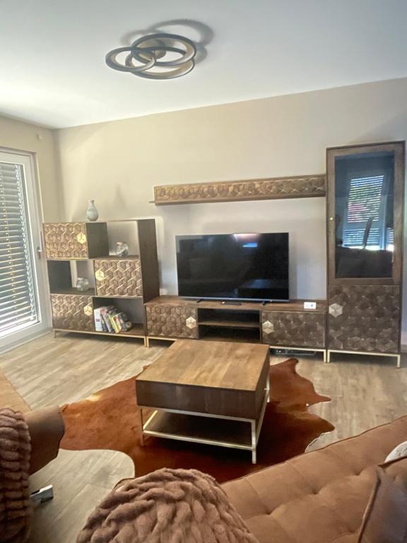 Luxury/Urban Penthouse - 2