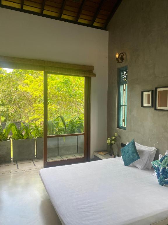 LÚSH Ayu Villa - Superior Room