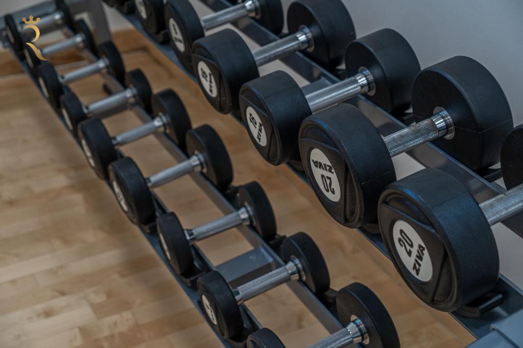 Fitness centrum a/nebo fitness zařízení v ubytování Yas Island Retreat Boho Chic Studio Apartment with Pool