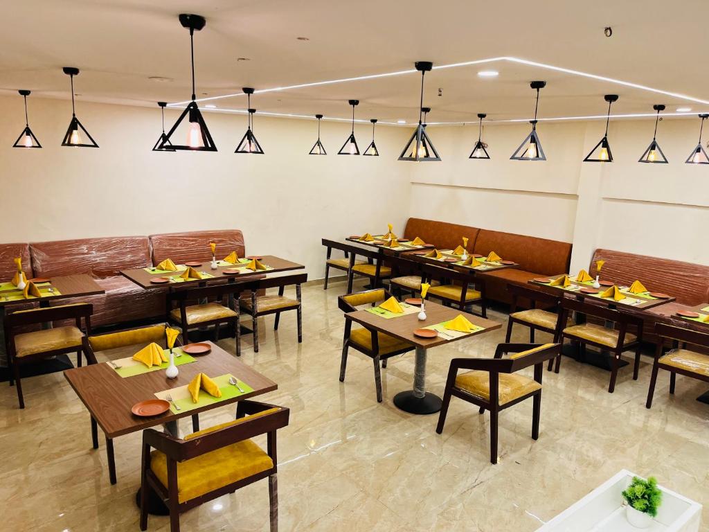 Nápoje v ubytování Hotel Plaza Hyderabad Airport Zone