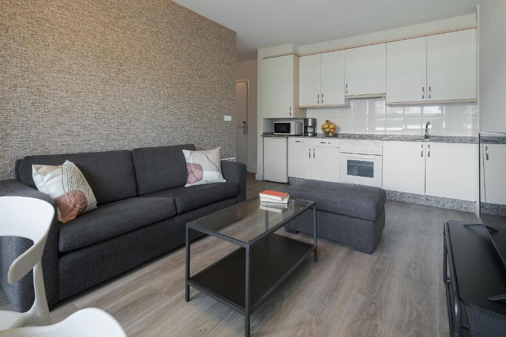 Kuchyňa alebo kuchynka v ubytovaní Someso Apartamentos Turisticos