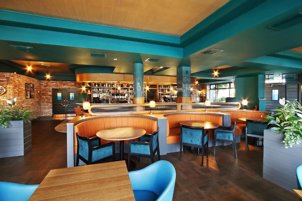 Restaurace v ubytování Waterford Marina Hotel