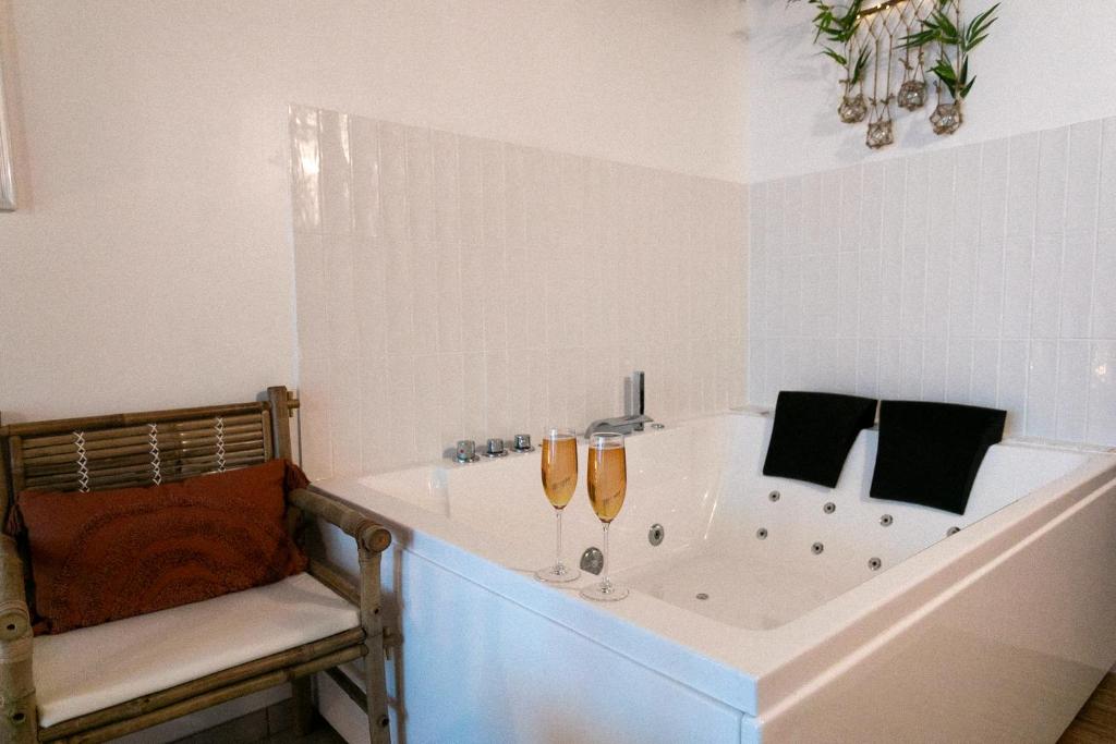 Nápoje v ubytování Bali Serenity Balnéo et lit rond
