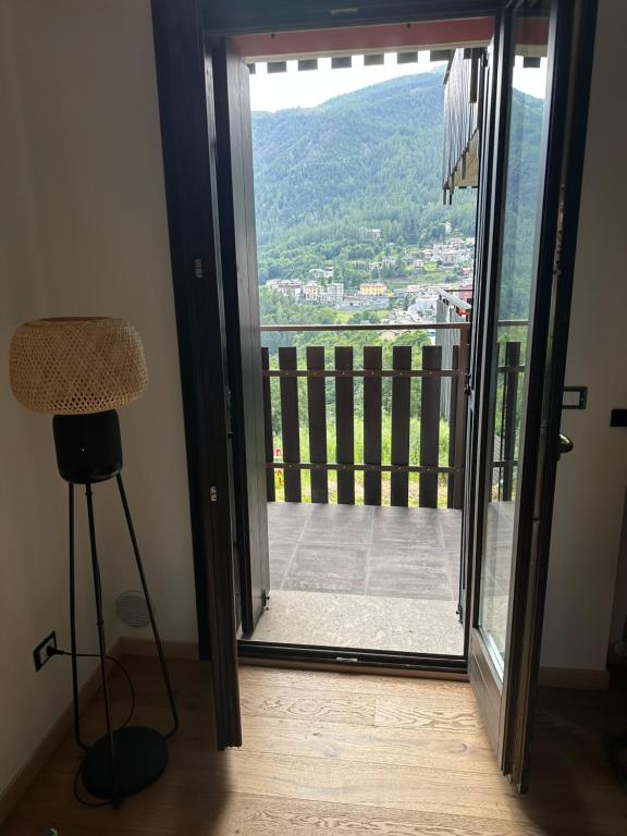 Nespecifikovaný výhled na hory nebo výhled na hory při pohledu z apartmánu