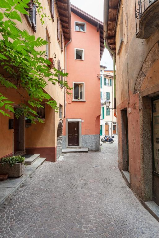 The building in which Az apartmant is located