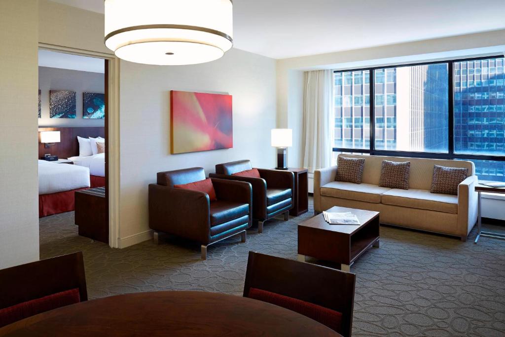 Delta Hotels by Marriott Ottawa City Centre - Resim 15
