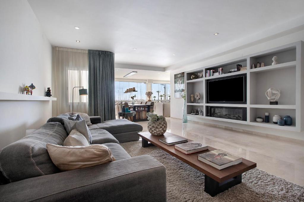 Puerto Marina exclusive apartment