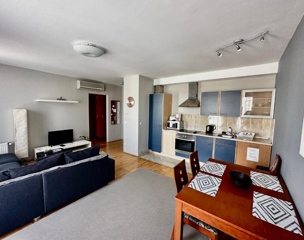 Kuchyňa alebo kuchynka v ubytovaní Leda Apartments