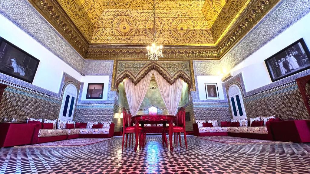 Youssef, Fès (updated prices 2025)