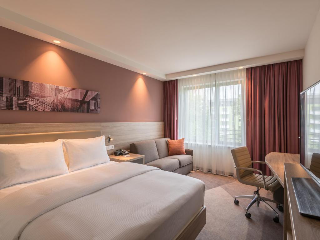 Hampton By Hilton Frankfurt City Centre East - Resim 7