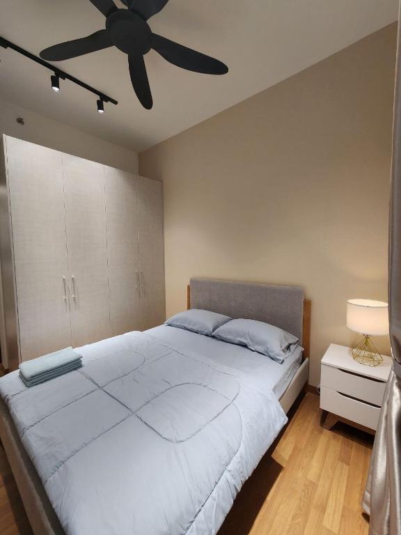 Postel nebo postele na pokoji v ubytování MuciHOME Clio 3R2B, Putrajaya Condo Near to IOI City Mall, Alamanda, Hospital Serdang, Wetland Studio KRU dll- Non Smoking Home for Malaysian Only